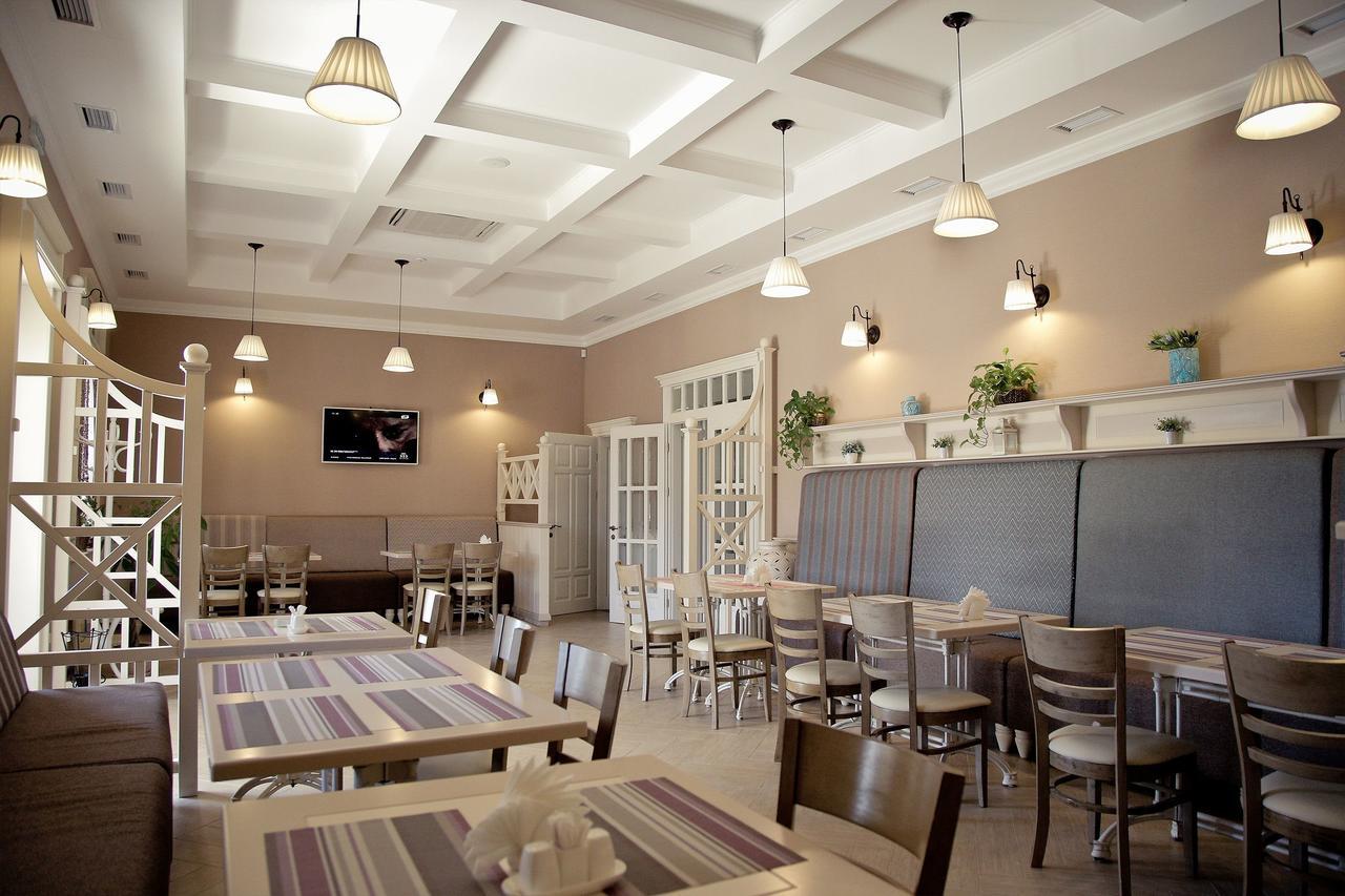 Hotel And Restaurant Velure Mukačevo Exteriér fotografie